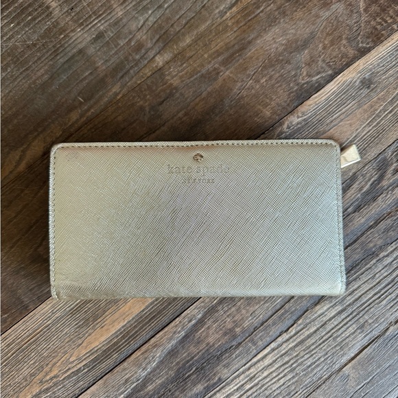 Kate Spade Gold Bi Fold Wallet - Picture 10 of 12